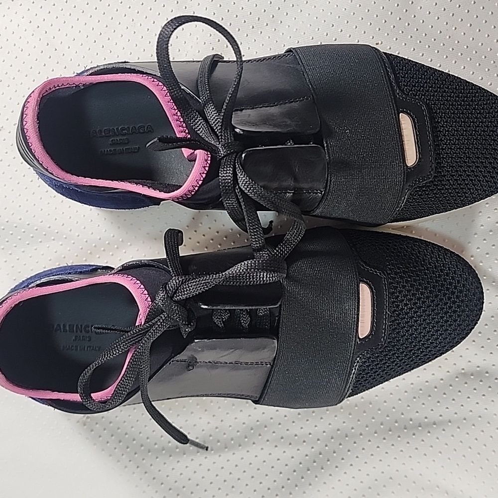 Balenciaga Black and Pink Women's Sneakers - Picture 8 of 15